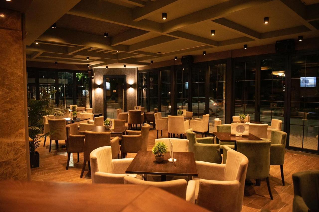 Griffon Bar Food Apartments Sztruga Kültér fotó